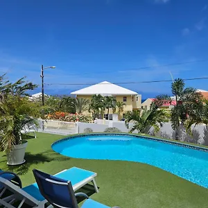 Raven's Paradise , Willemstad Curaçao